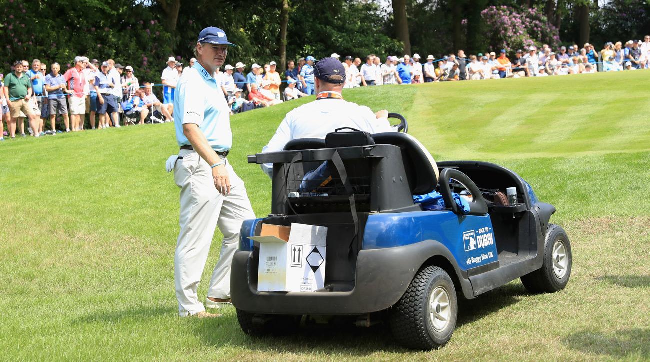 Ernie Els penalizes himself after chipping in for eagle at BMW PGA