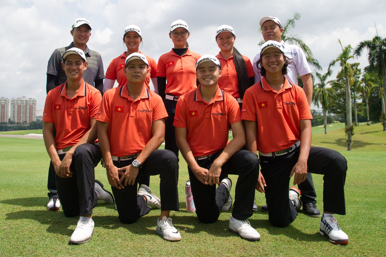 HS Golf and Chervo sponsor Vietnam Golf team in uniform at SEA Games 29